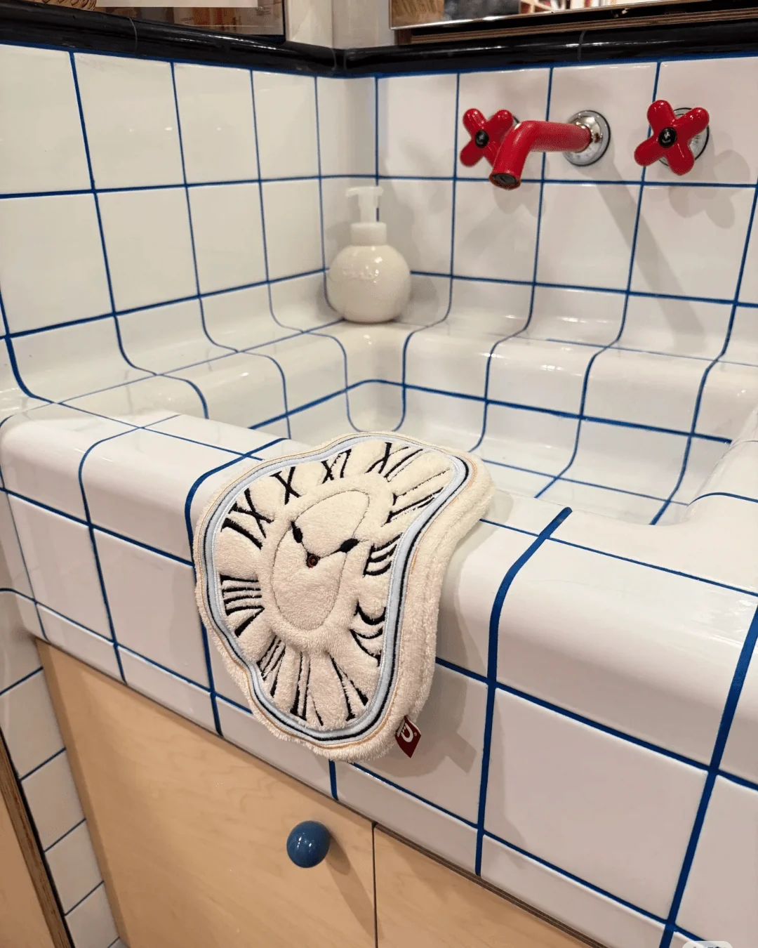 Melting Time Art Hand Towel – Surrealist Coral Fleece Towel with Embroidered Melting Clock